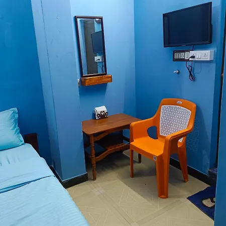 Blue Waves Homestay Pondicherry Exterior photo