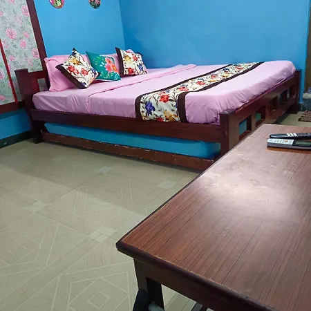 Blue Waves Homestay Pondicherry Exterior photo