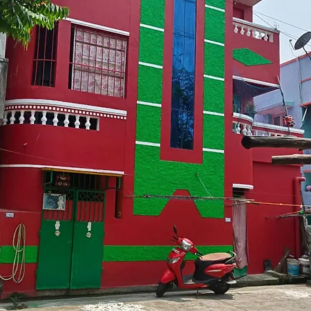 Blue Waves Homestay Pondicherry Exterior photo